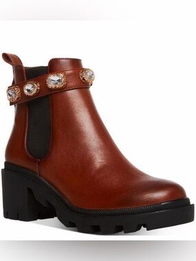 Steve Madden Amulet Ankle Boot— Size 7